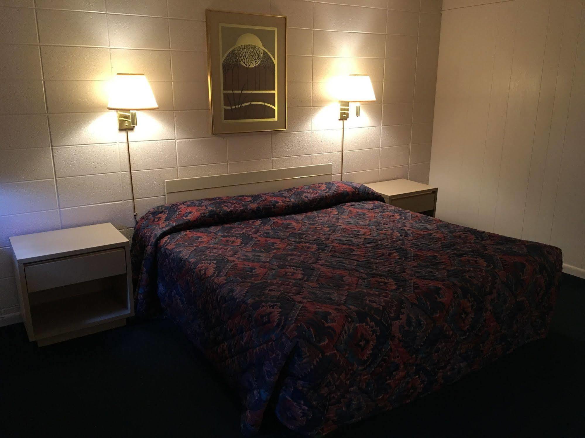 Budget Inn オンタリオ エクステリア 写真