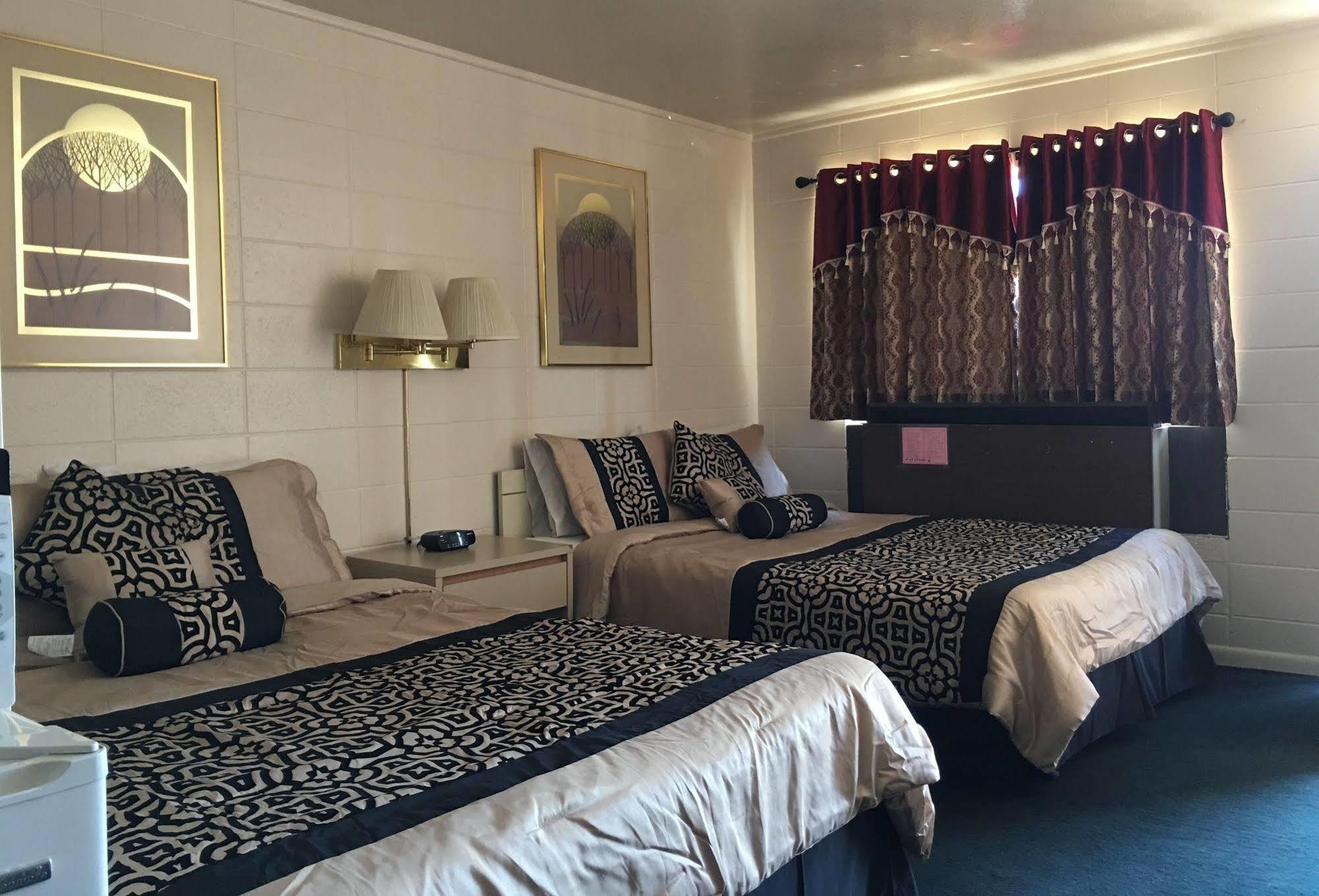 Budget Inn オンタリオ エクステリア 写真